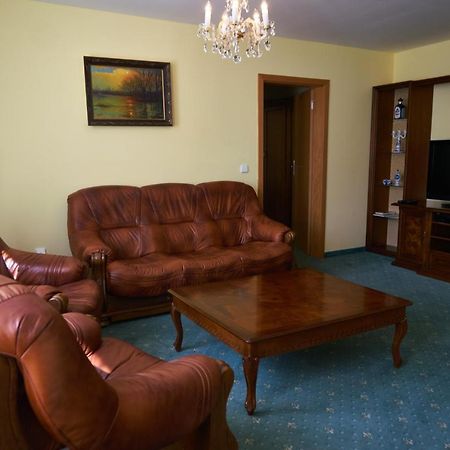 קרלובי וארי Lazensky Hotel Moskevsky Dvur מראה חיצוני תמונה