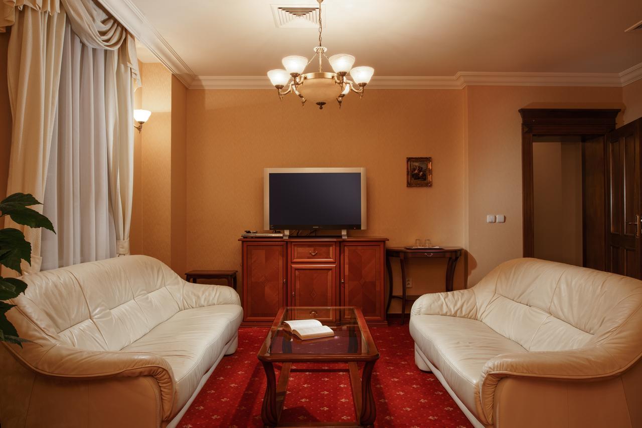 קרלובי וארי Lazensky Hotel Moskevsky Dvur מראה חיצוני תמונה