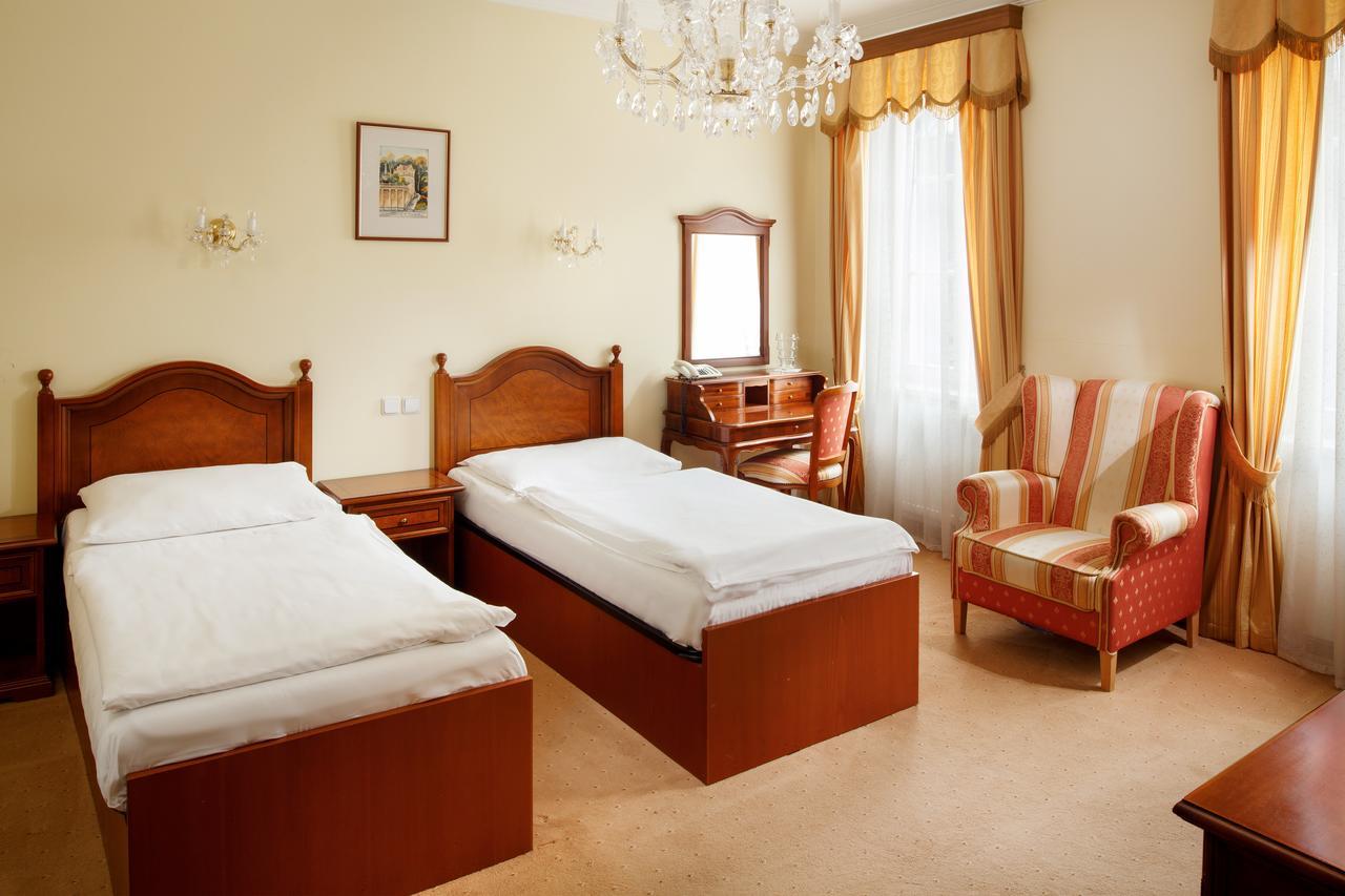 קרלובי וארי Lazensky Hotel Moskevsky Dvur מראה חיצוני תמונה