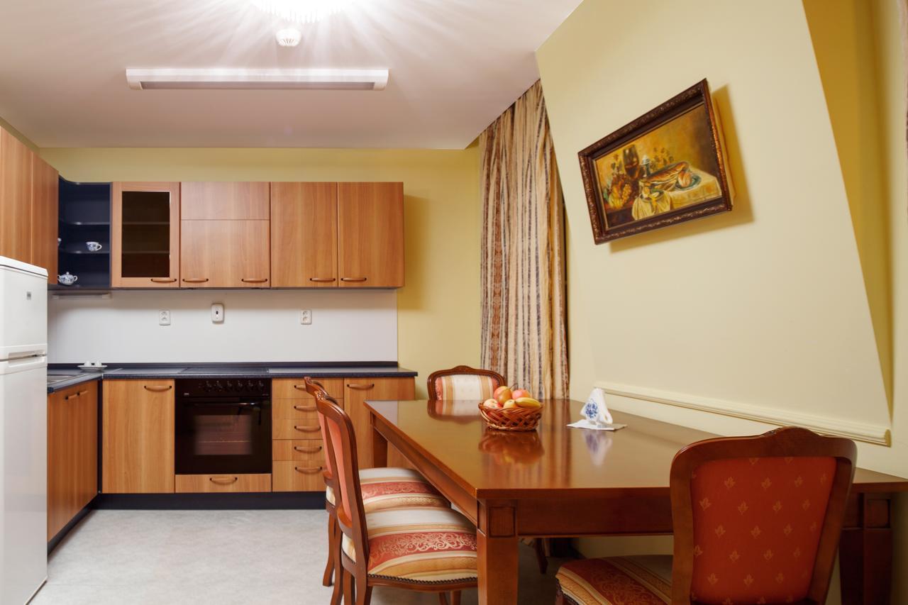 קרלובי וארי Lazensky Hotel Moskevsky Dvur מראה חיצוני תמונה