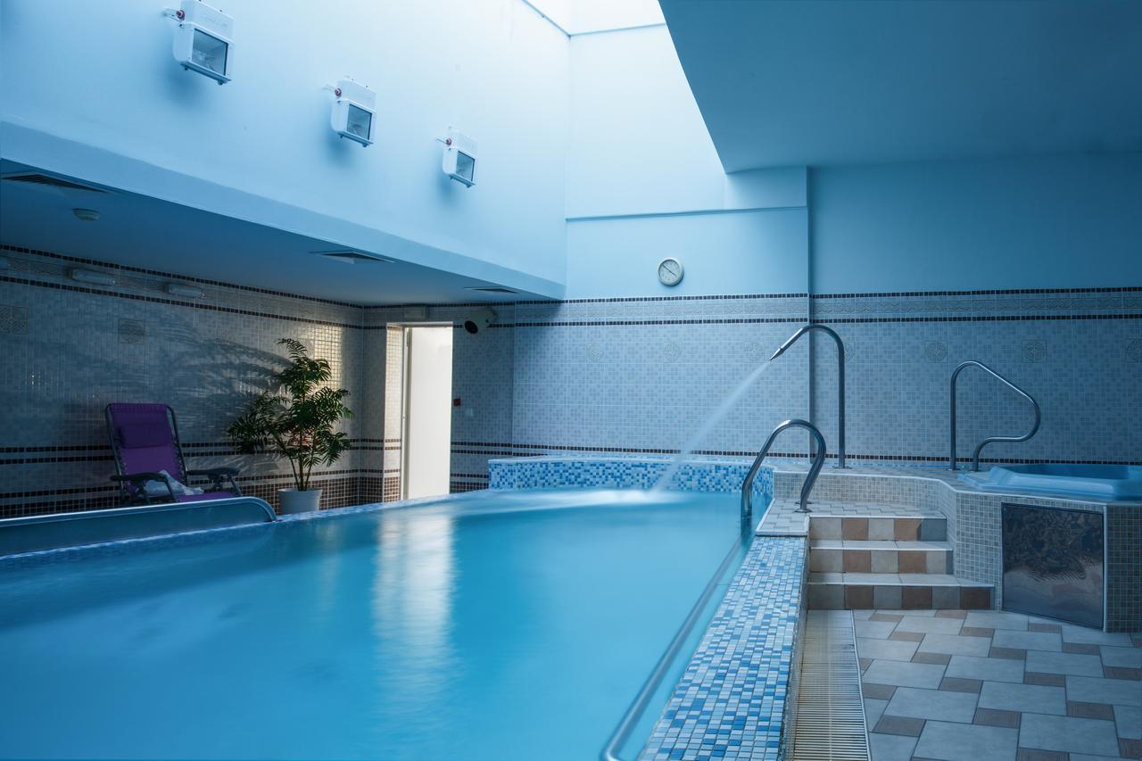 קרלובי וארי Lazensky Hotel Moskevsky Dvur מראה חיצוני תמונה