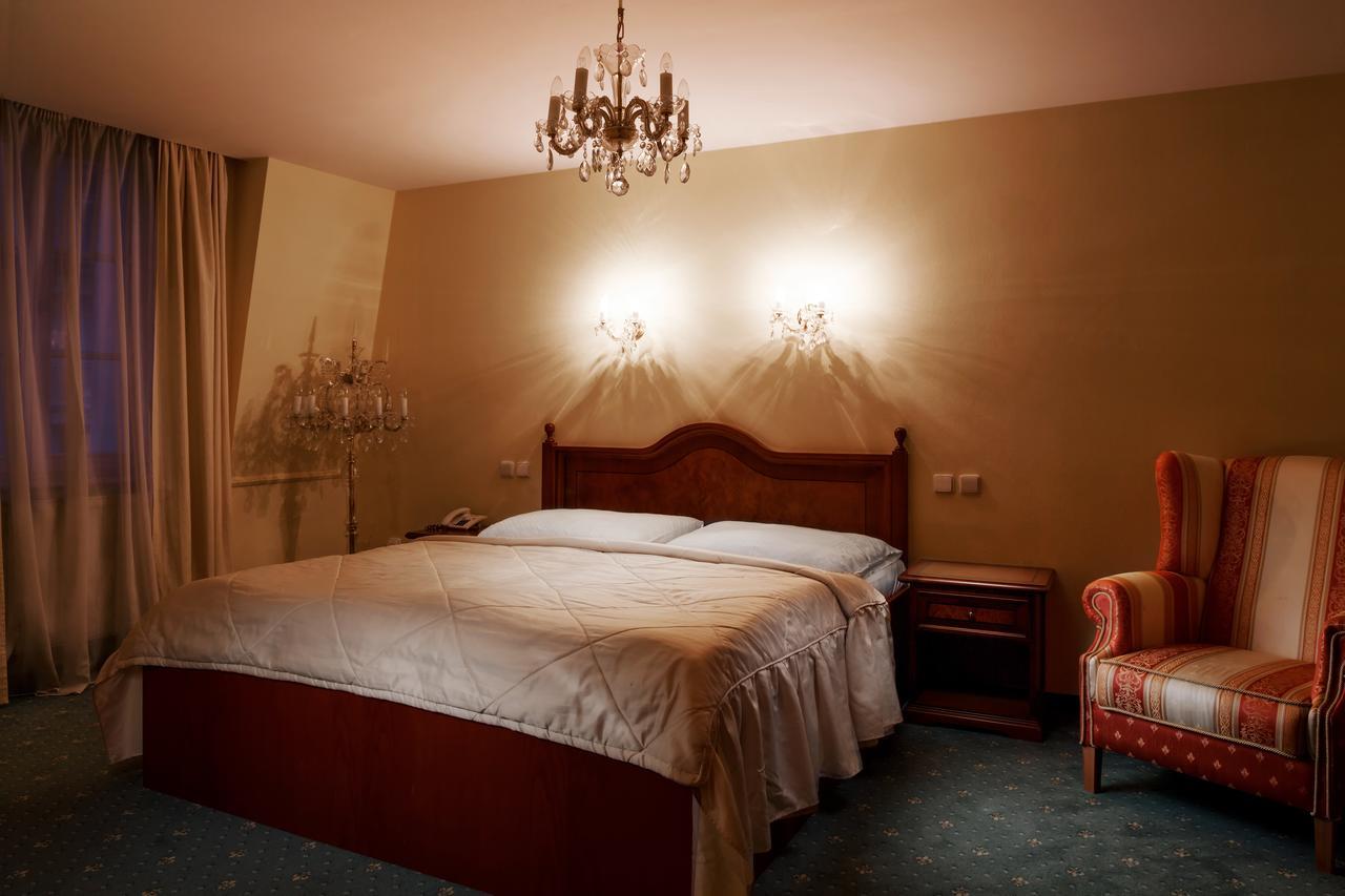 קרלובי וארי Lazensky Hotel Moskevsky Dvur מראה חיצוני תמונה
