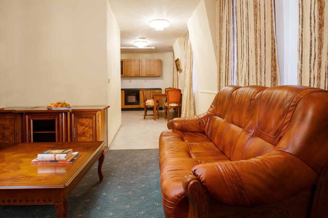 קרלובי וארי Lazensky Hotel Moskevsky Dvur מראה חיצוני תמונה