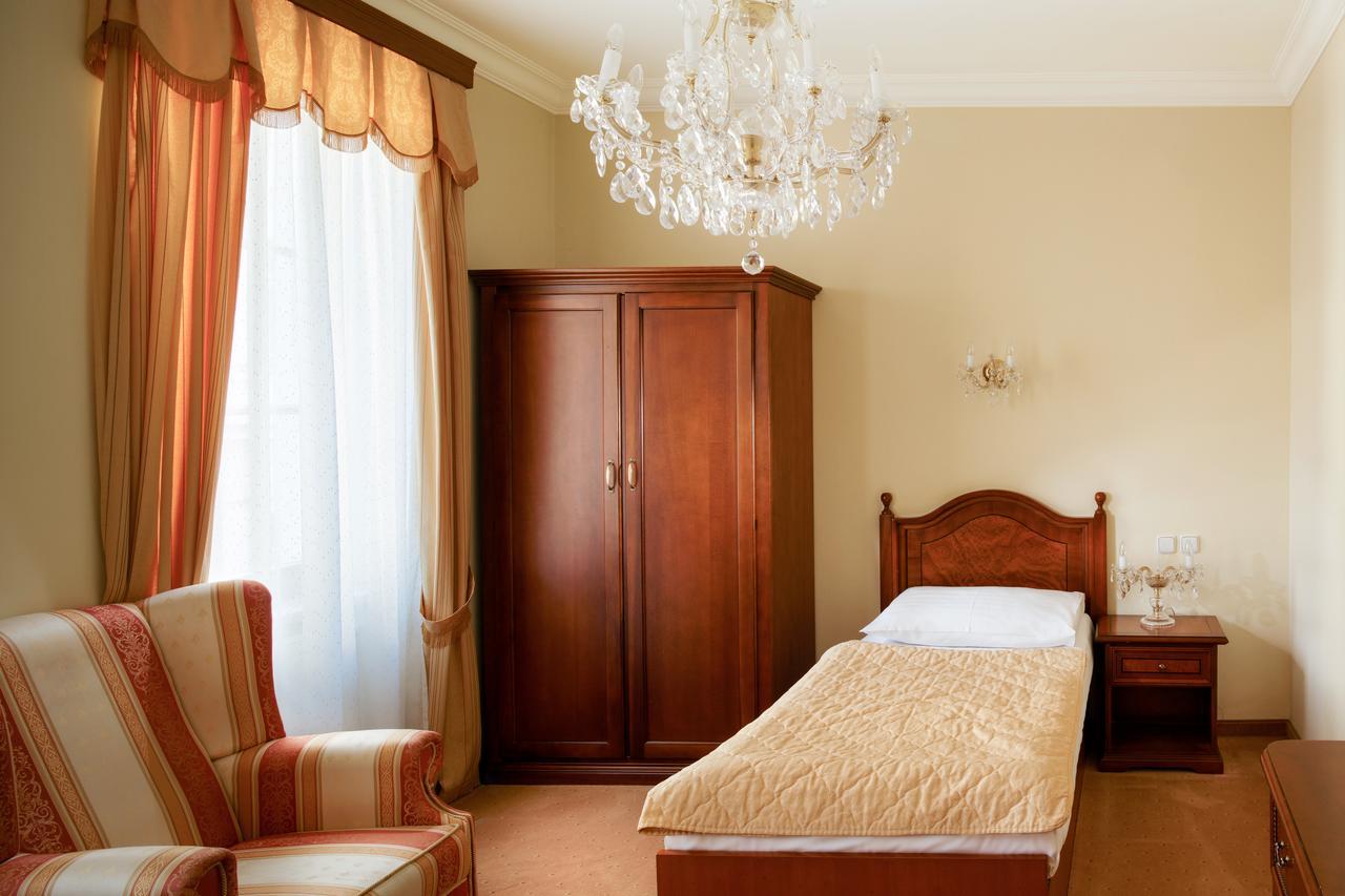 קרלובי וארי Lazensky Hotel Moskevsky Dvur מראה חיצוני תמונה