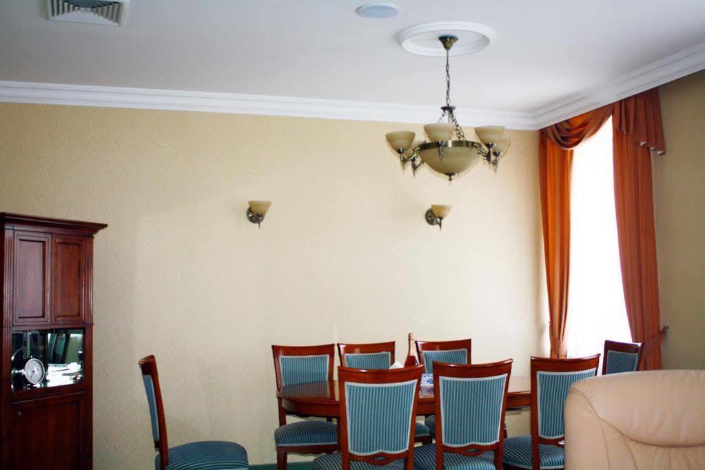 קרלובי וארי Lazensky Hotel Moskevsky Dvur מראה חיצוני תמונה